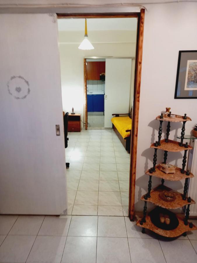 Στην Αυλή Της Ράχης Leilighet Kalamáta Eksteriør bilde